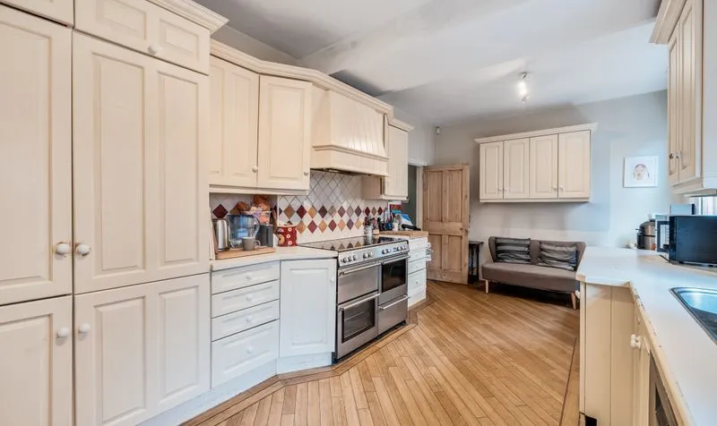 Temple Road, Epsom, KT19, photo 10