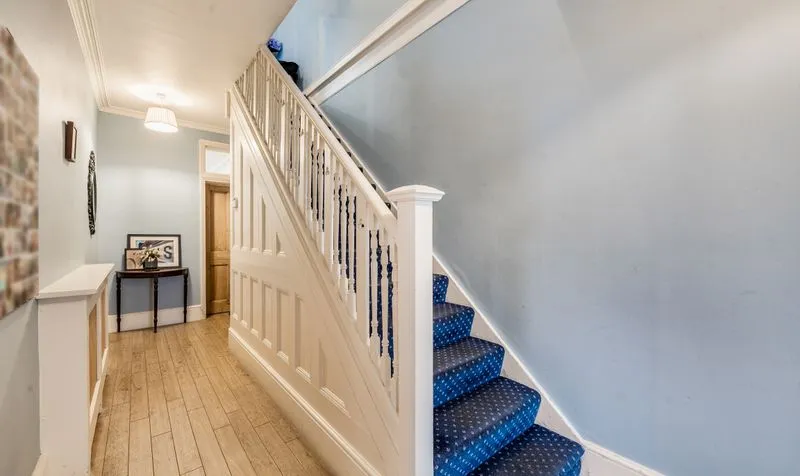 Temple Road, Epsom, KT19, photo 14