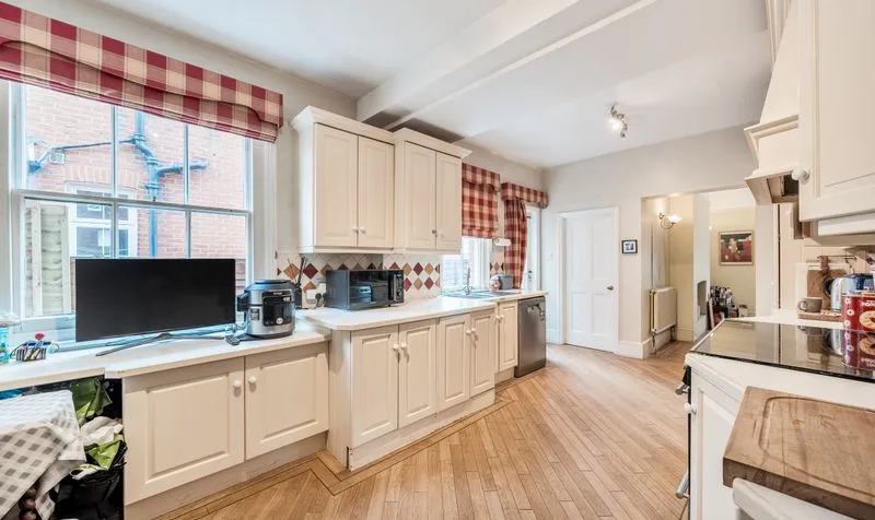 Temple Road, Epsom, KT19, photo 4