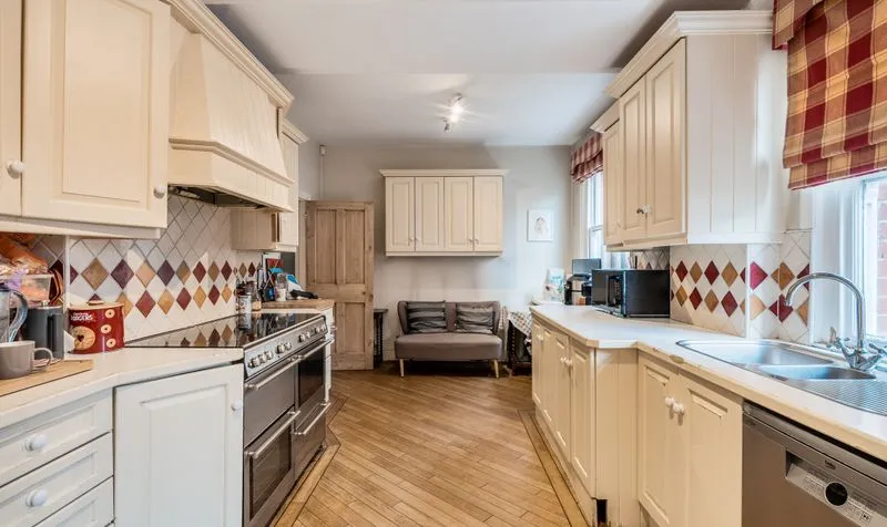 Temple Road, Epsom, KT19, photo 8