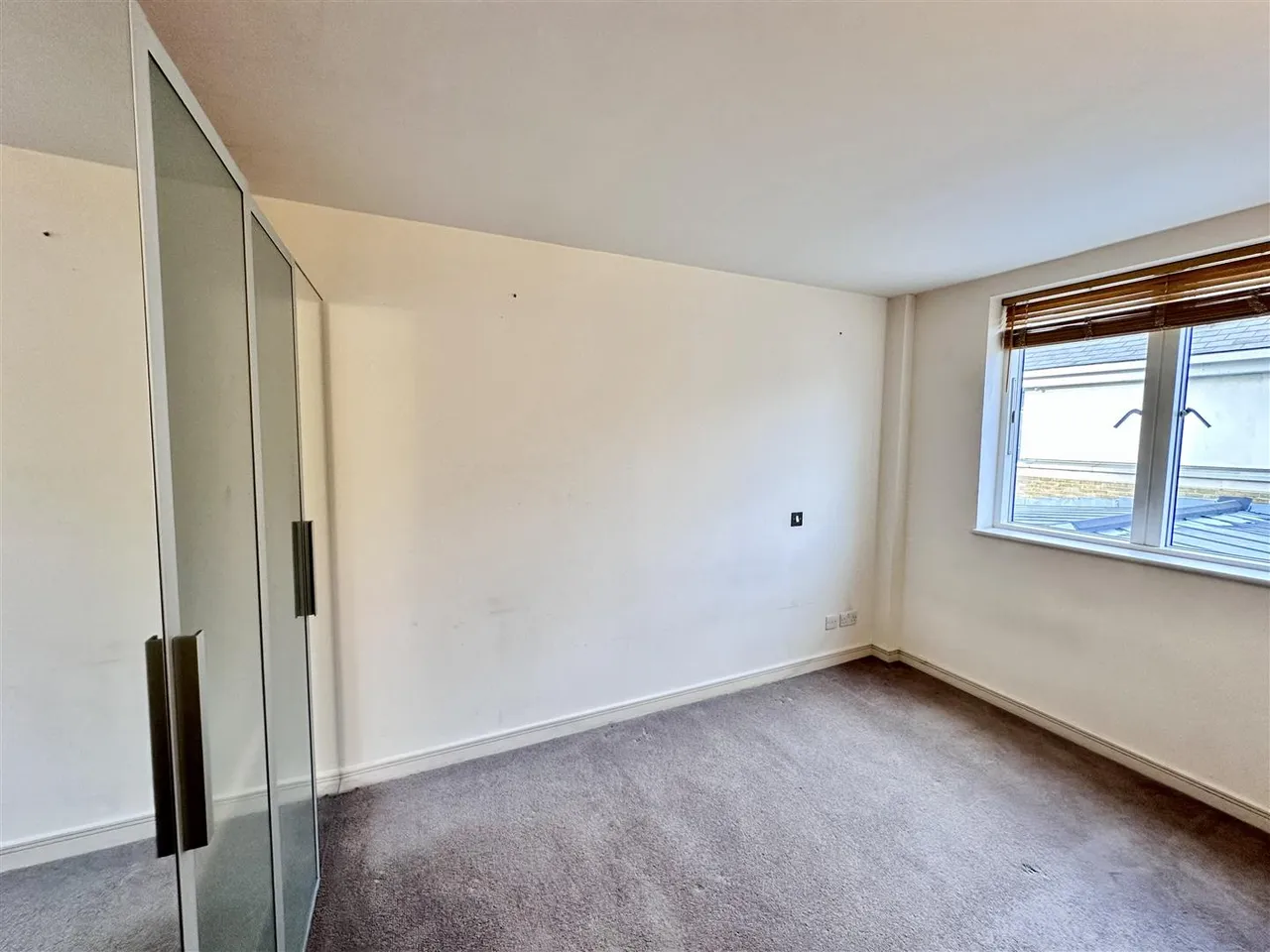 Willow Court, Admiral Walk, London, W9 3UB, photo 8