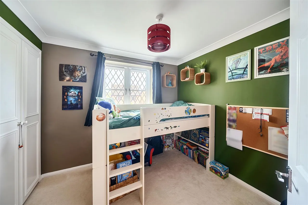 Stanier Way, Hedge End, photo 12