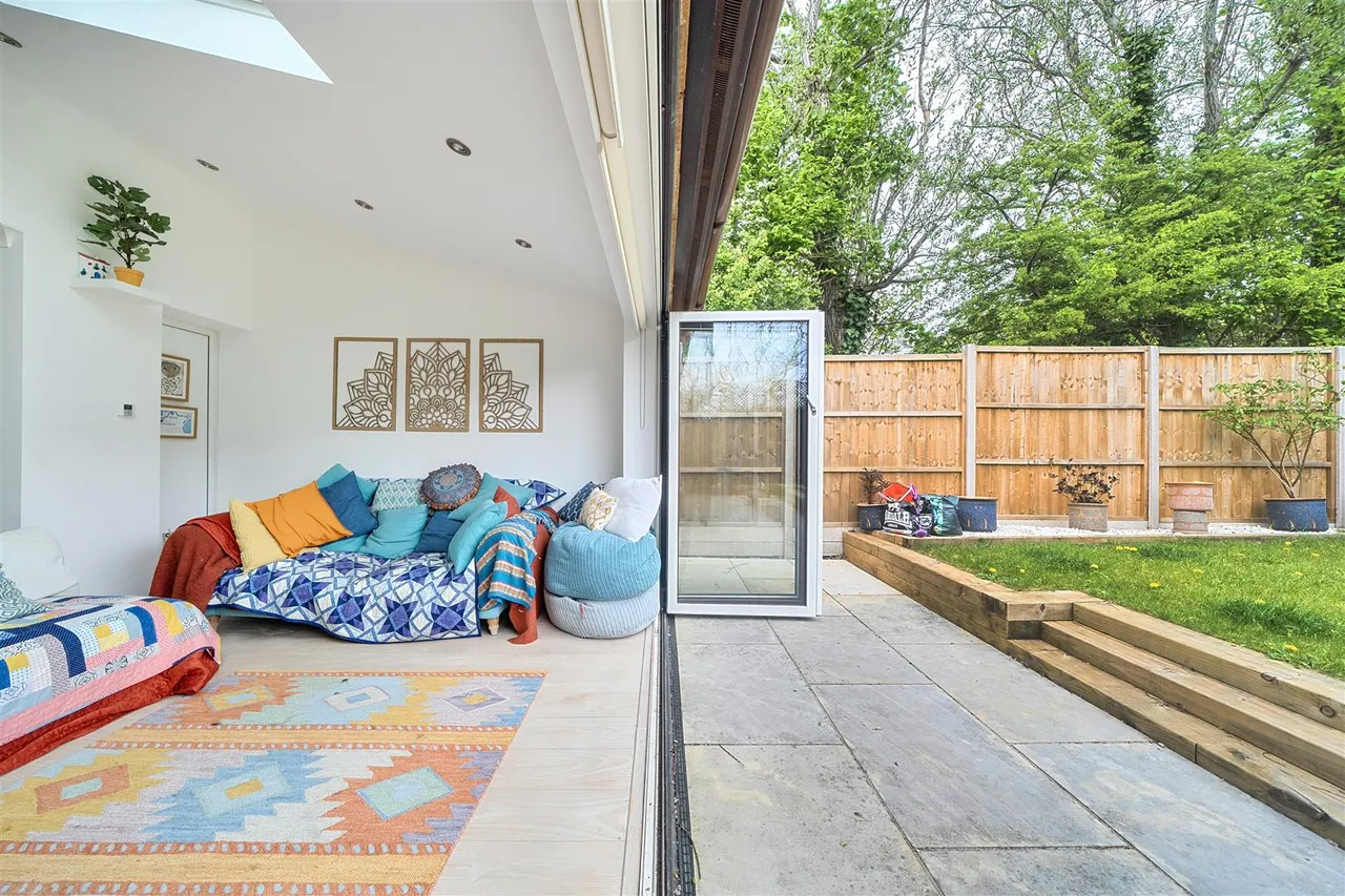 Stanier Way, Hedge End, photo 2