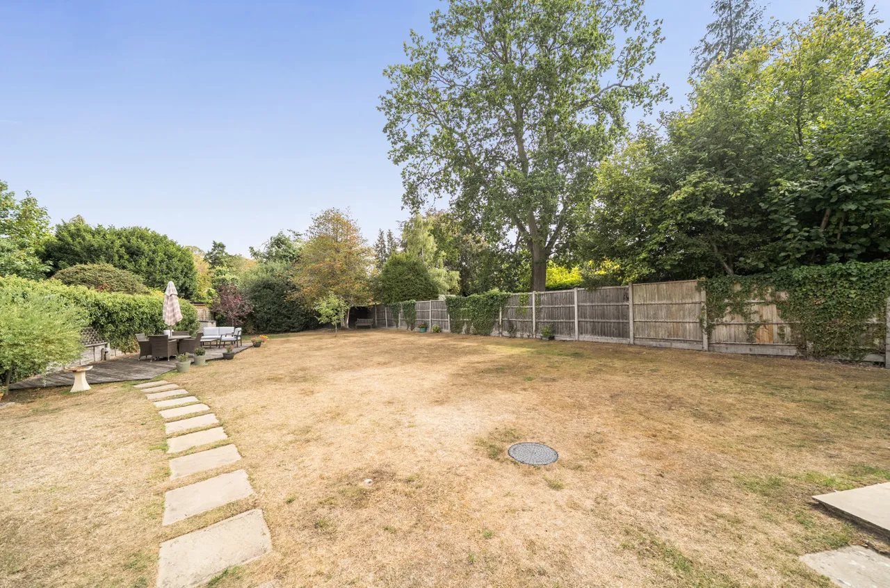Carlyon Close, Farnborough, Hampshire, GU14 7BX, photo 16