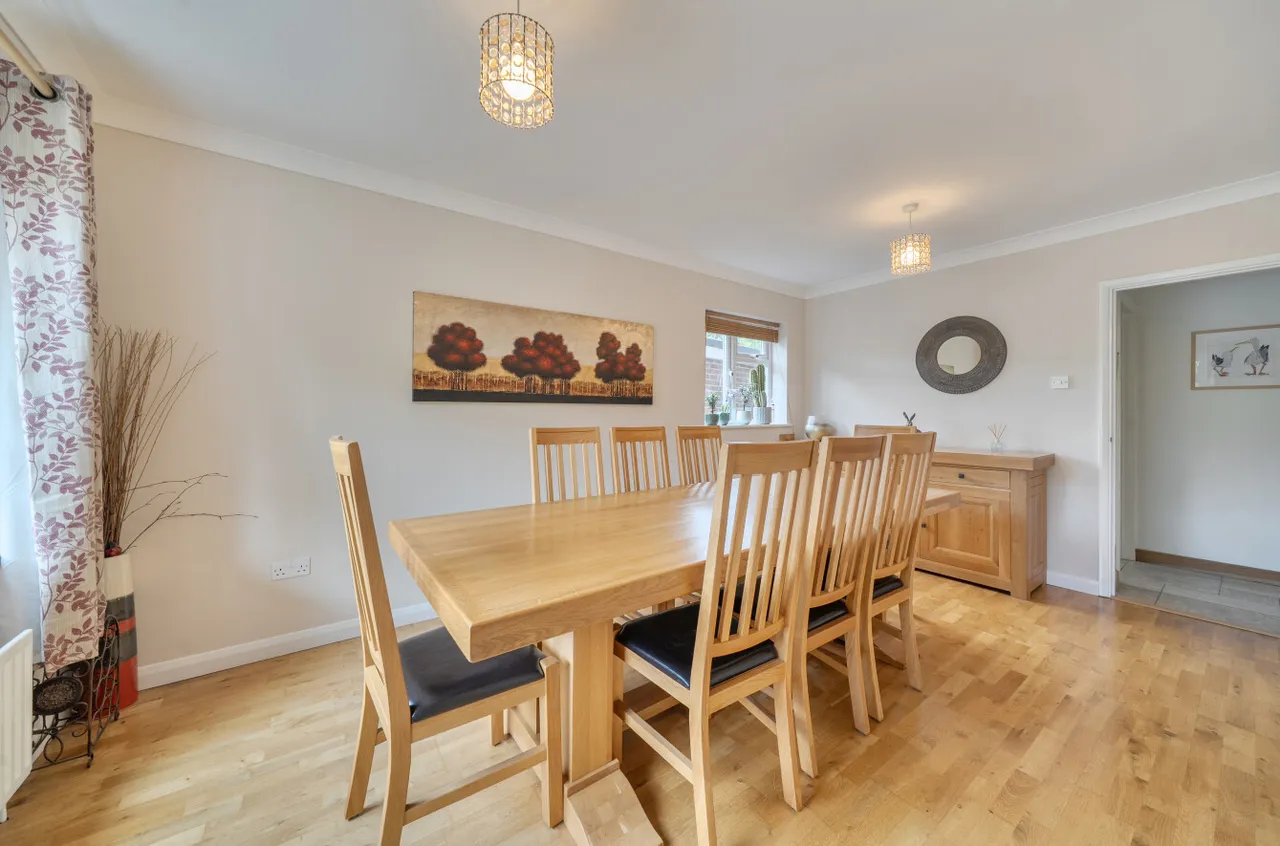 Carlyon Close, Farnborough, Hampshire, GU14 7BX, photo 11