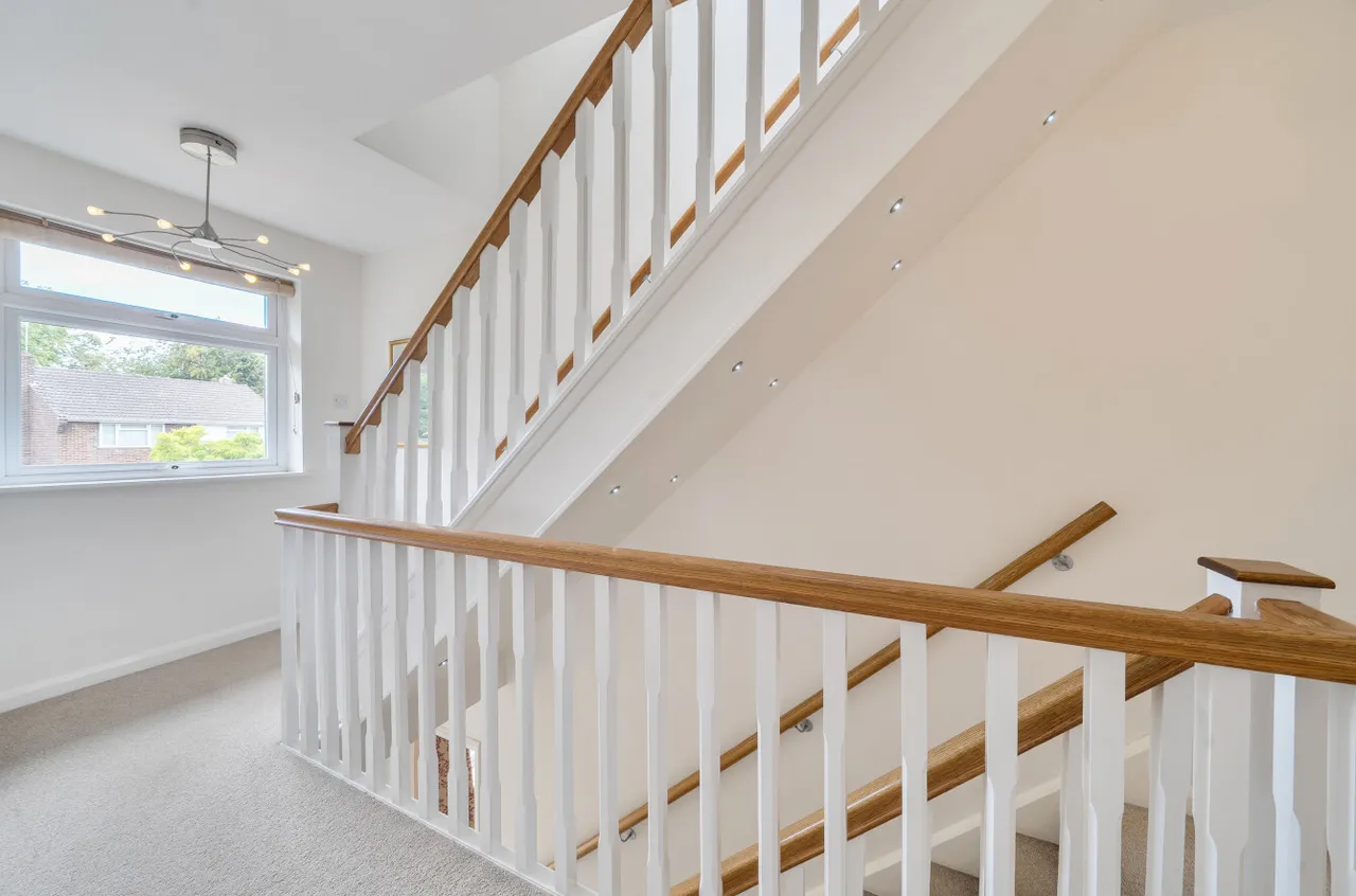 Carlyon Close, Farnborough, Hampshire, GU14 7BX, photo 23