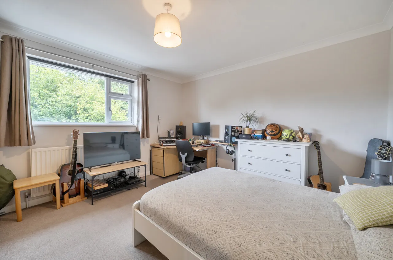Carlyon Close, Farnborough, Hampshire, GU14 7BX, photo 28