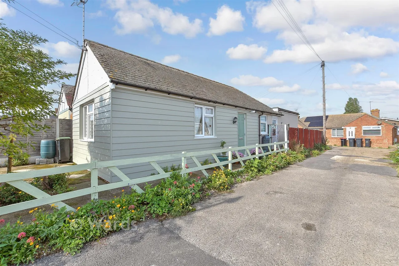 Bentley Avenue, Herne Bay, CT6, photo 13