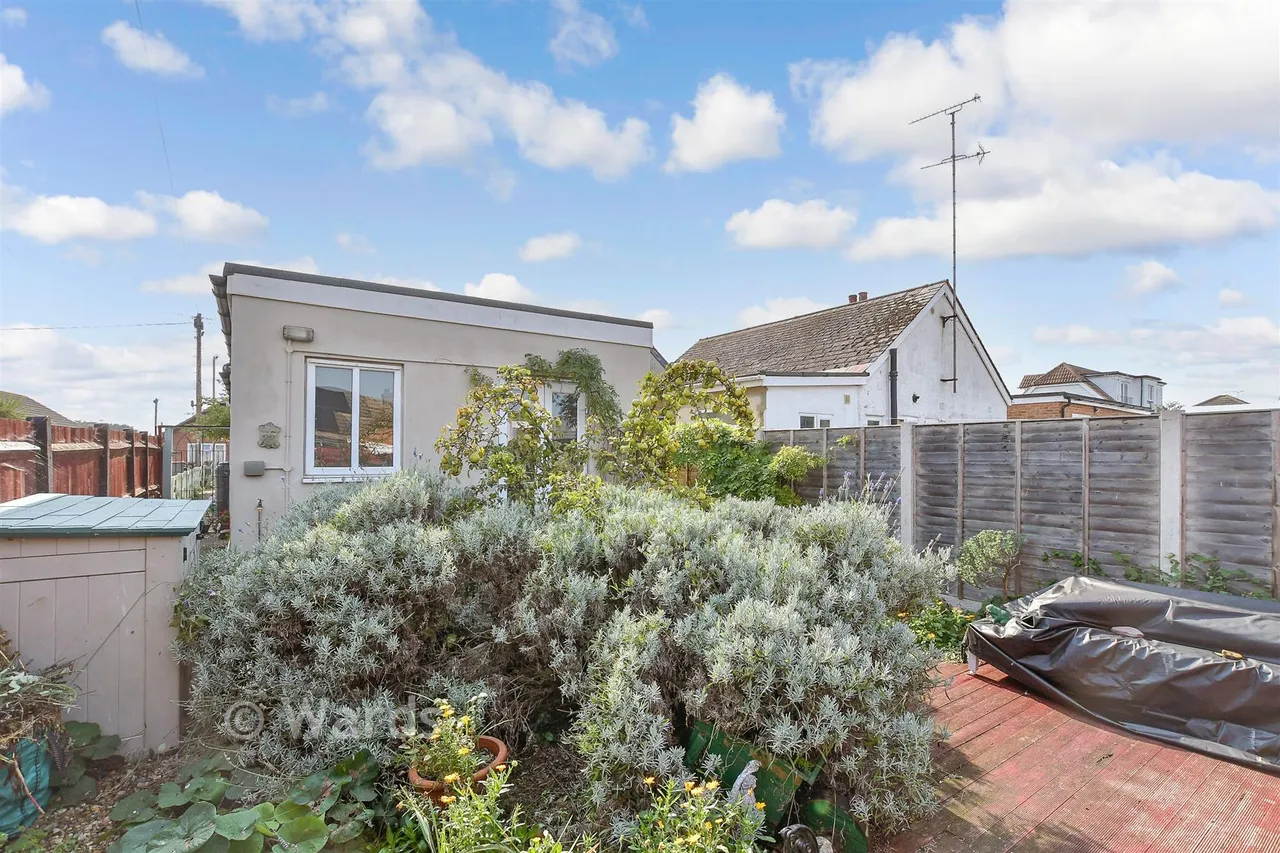 Bentley Avenue, Herne Bay, CT6, photo 11