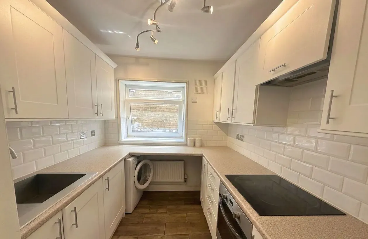 Morden Road, SW19, photo 2