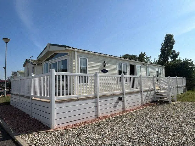 2 bed mobile home for sale — Eastland Meadows Country Park, Bradwell-on-Sea, Southminster, Essex, CM0