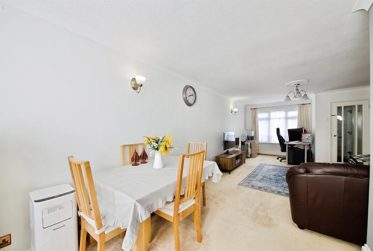 Wilmington Gardens, Barking, photo 10
