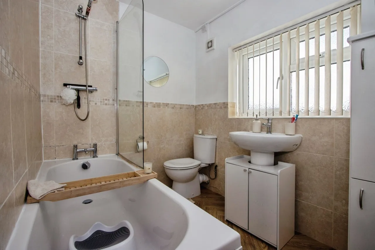 Springstone Avenue, Ossett, WF5, photo 12