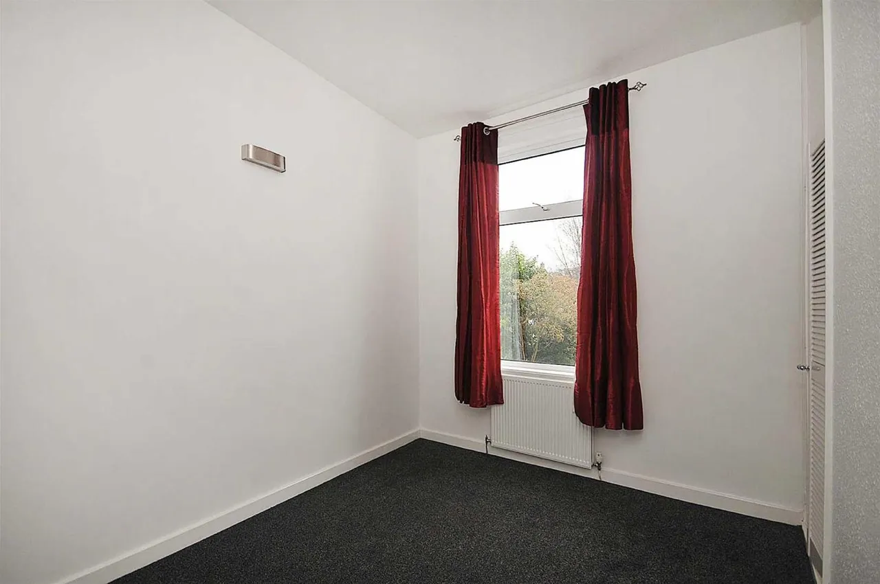 Princess Street, Bollington, photo 4