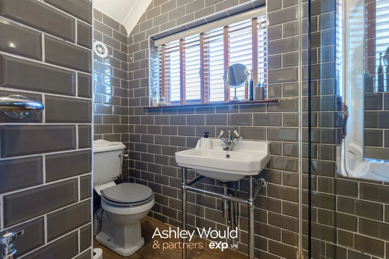 Barrs Road, Cradley Heath, B64, photo 20