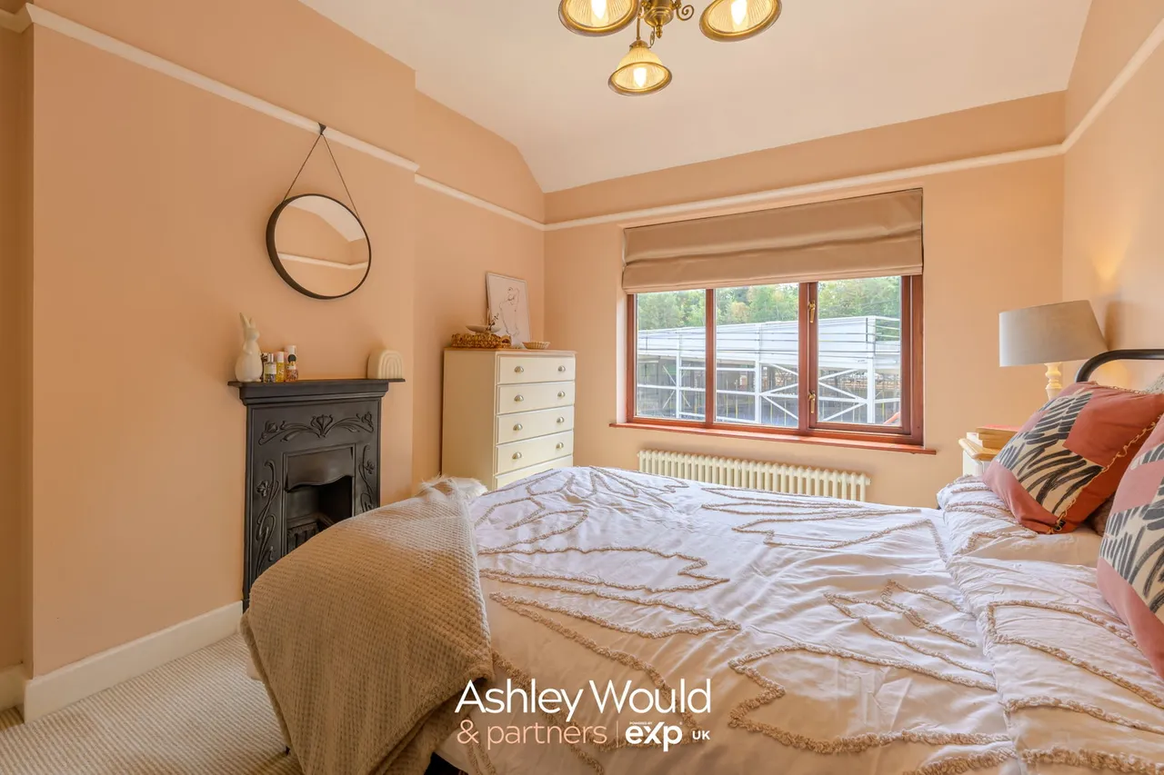 Barrs Road, Cradley Heath, B64, photo 16