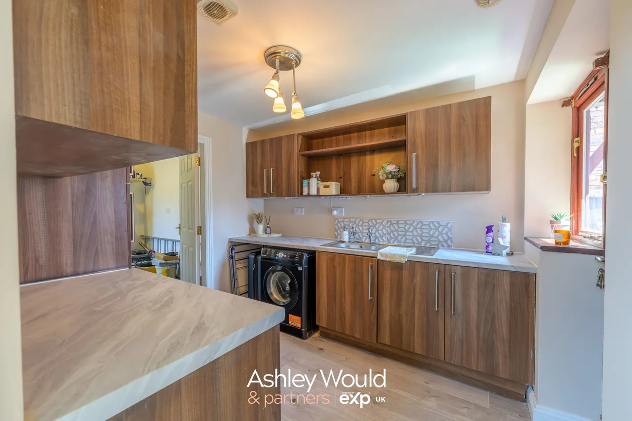 Barrs Road, Cradley Heath, B64, photo 11