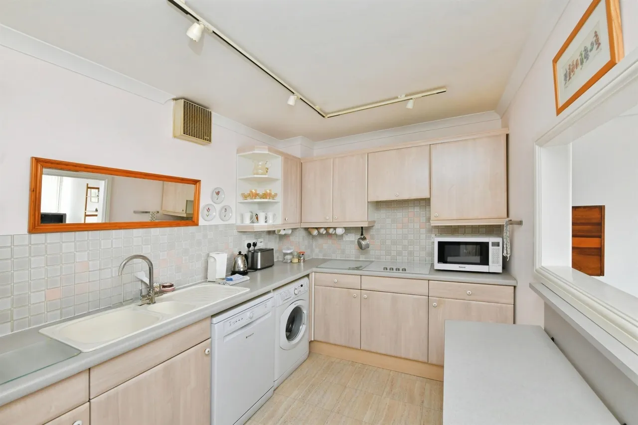Mariners Court, PLYMOUTH, photo 10