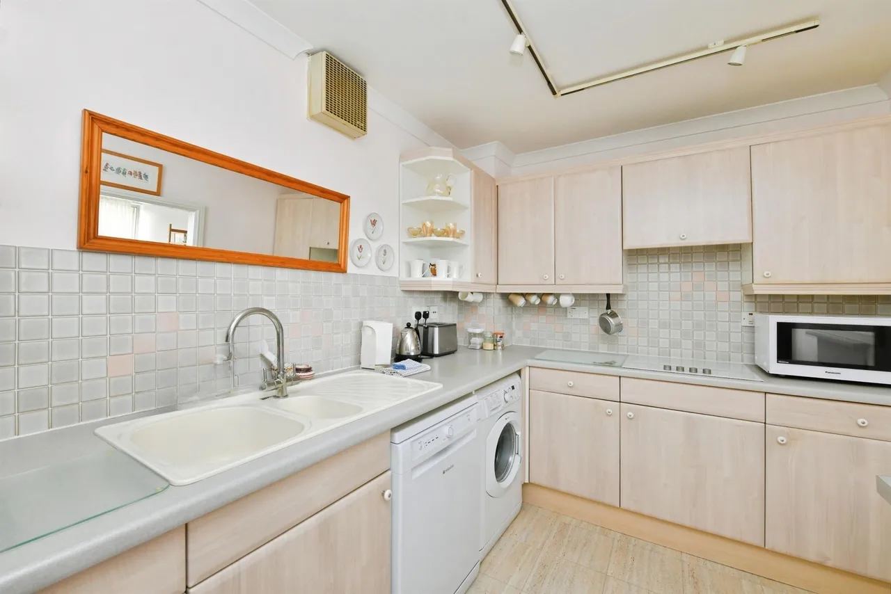 Mariners Court, PLYMOUTH, photo 11