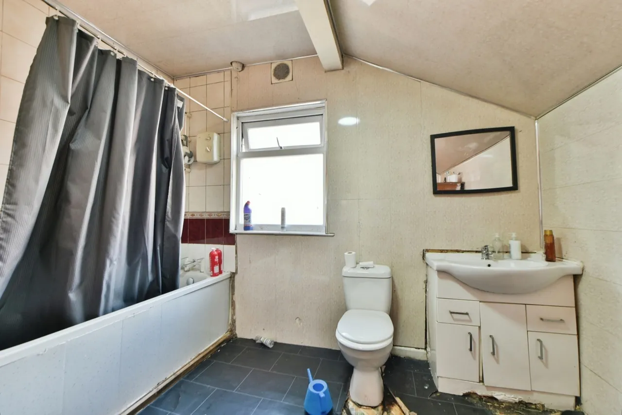 Carrill Grove, Manchester, Greater Manchester, M19, photo 4