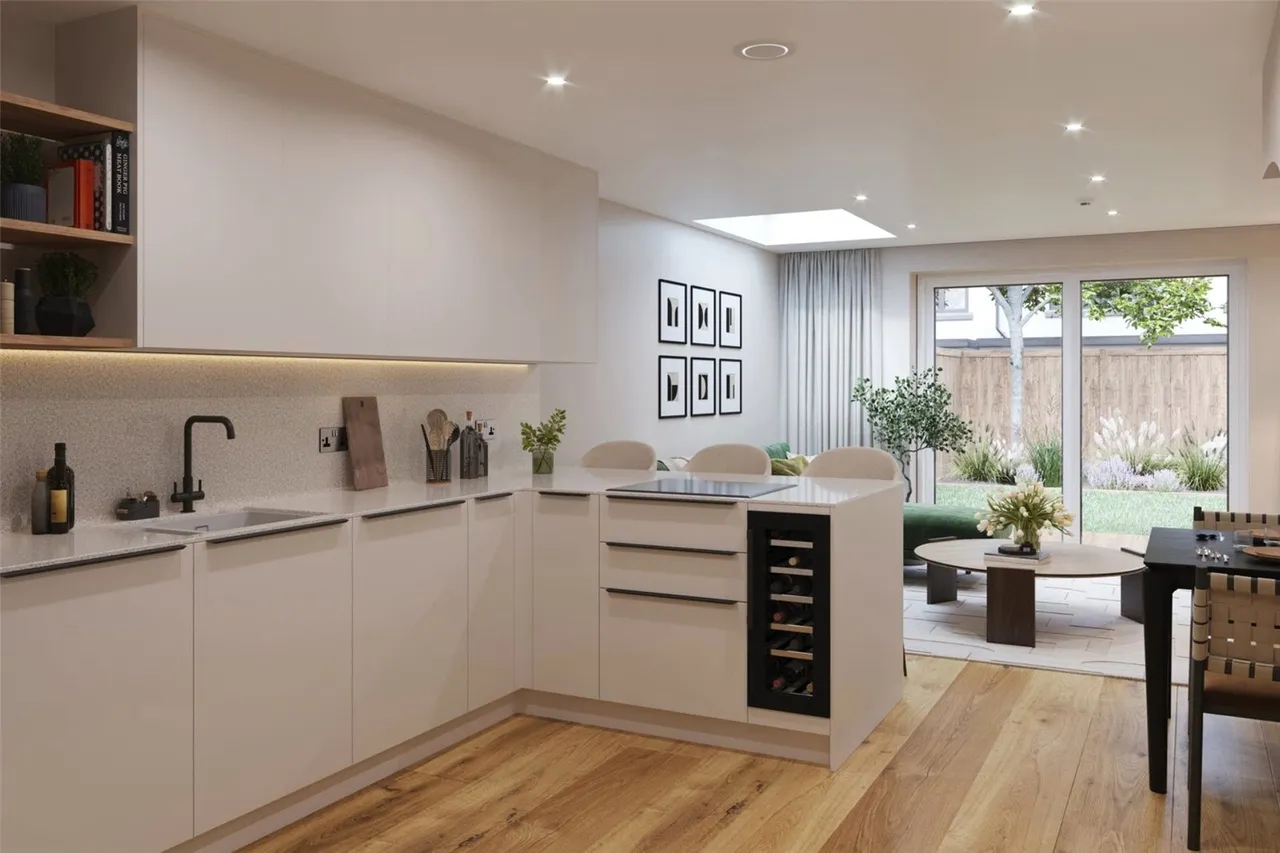 3 bed house for sale, Edwin Road, London, TW2