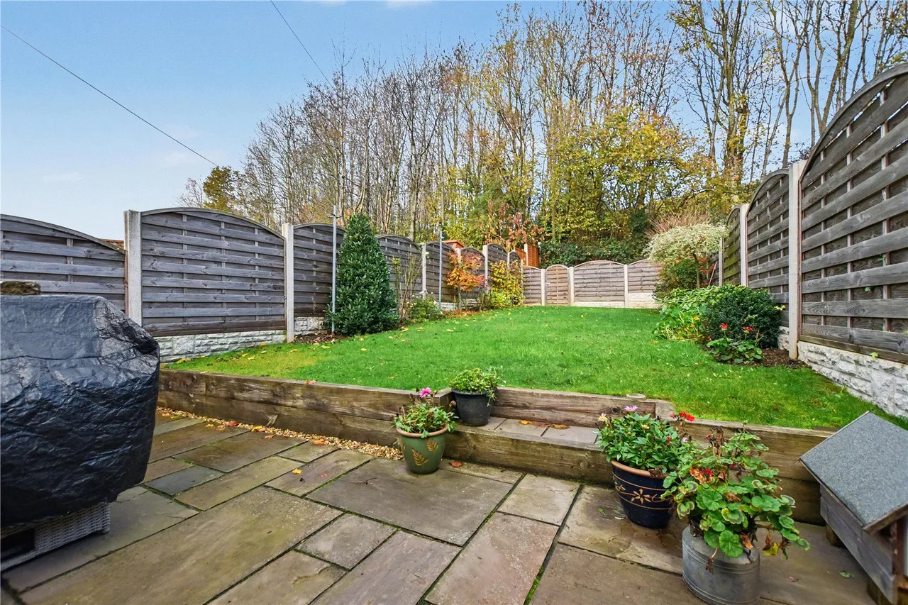 Clough Drive, Birstall, WF17, photo 10