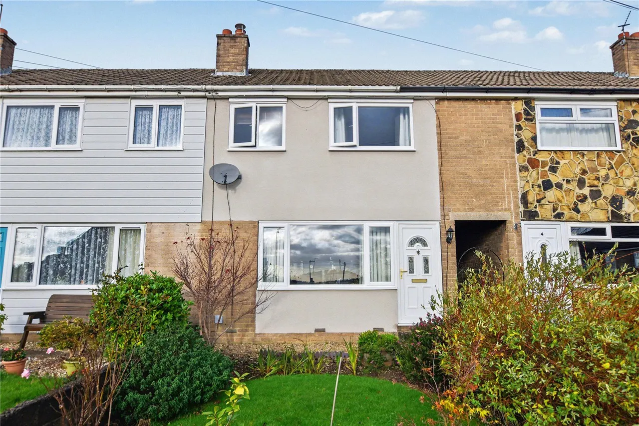 3 bed house for sale, Clough Drive, Birstall, WF17