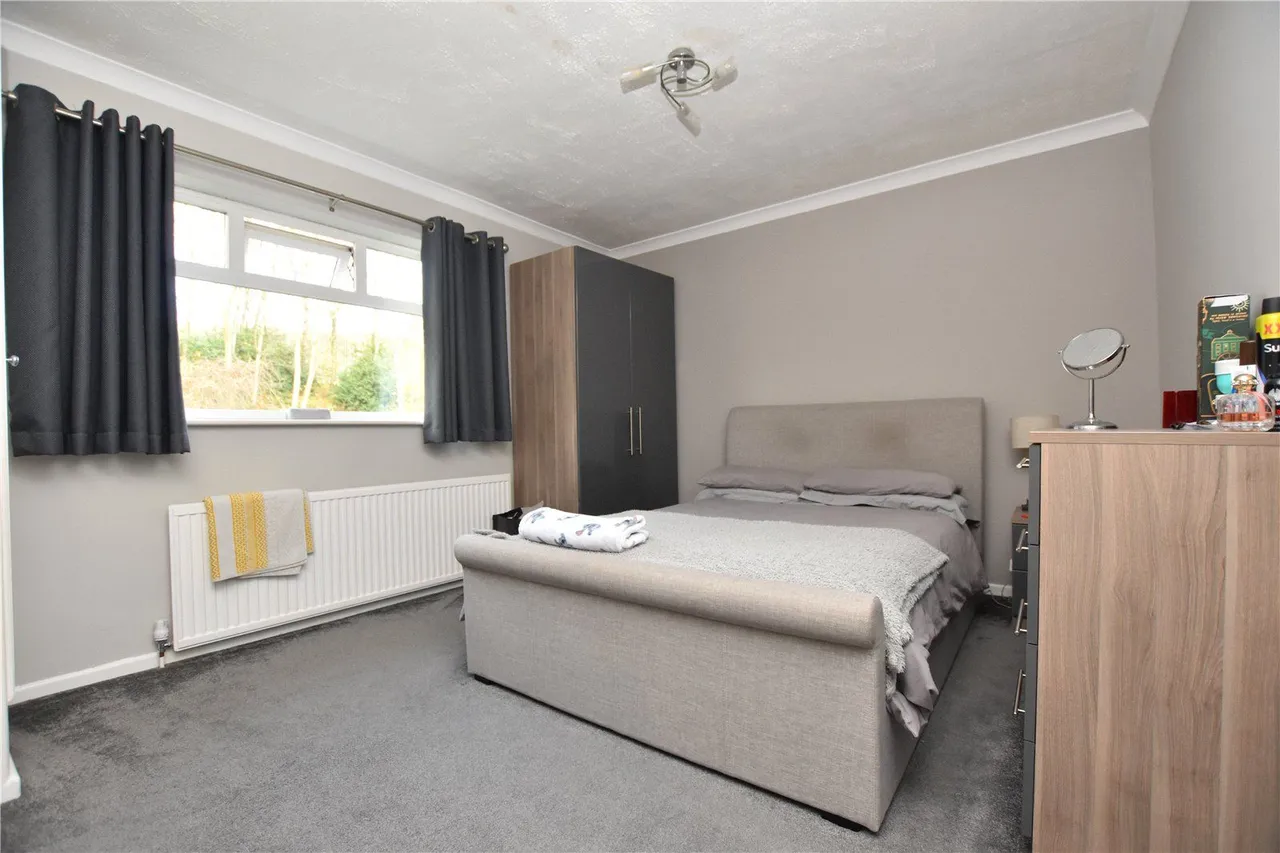 Clough Drive, Birstall, WF17, photo 17