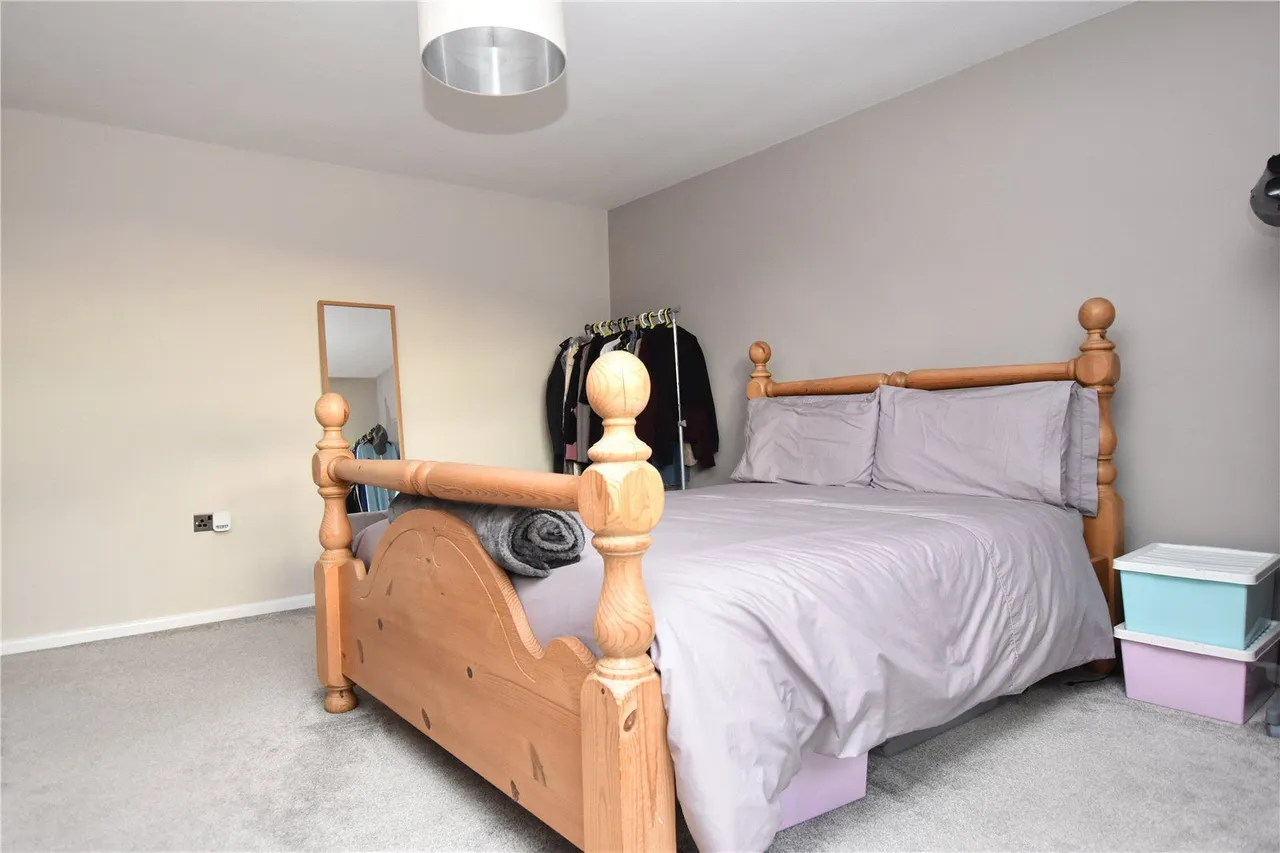 Clough Drive, Birstall, WF17, photo 15