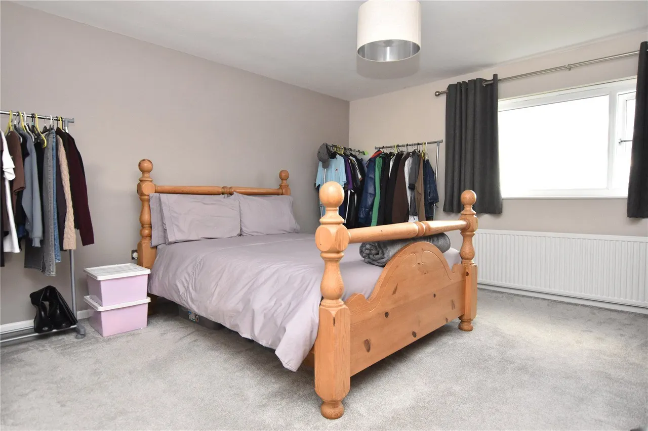 Clough Drive, Birstall, WF17, photo 5