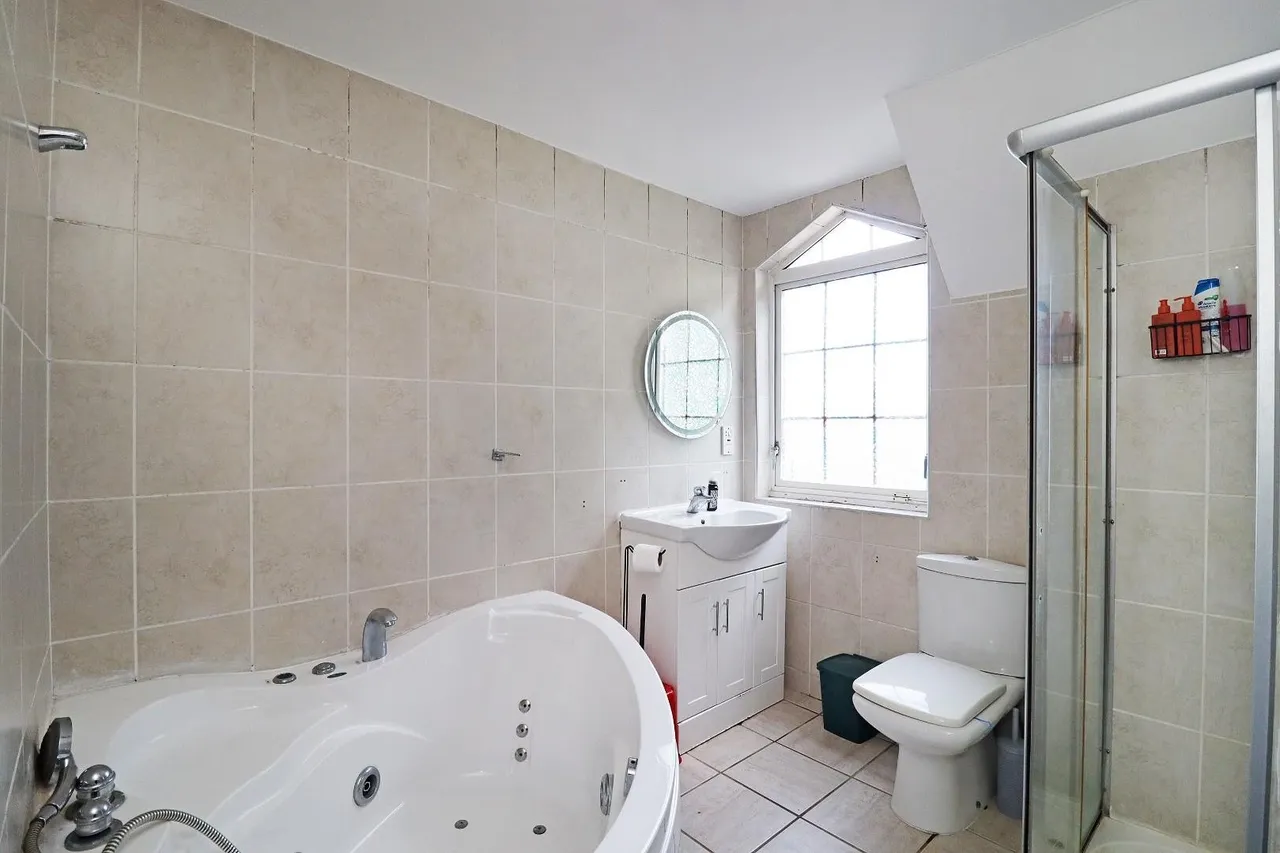 Moss Lane, Timperley, WA15, photo 13