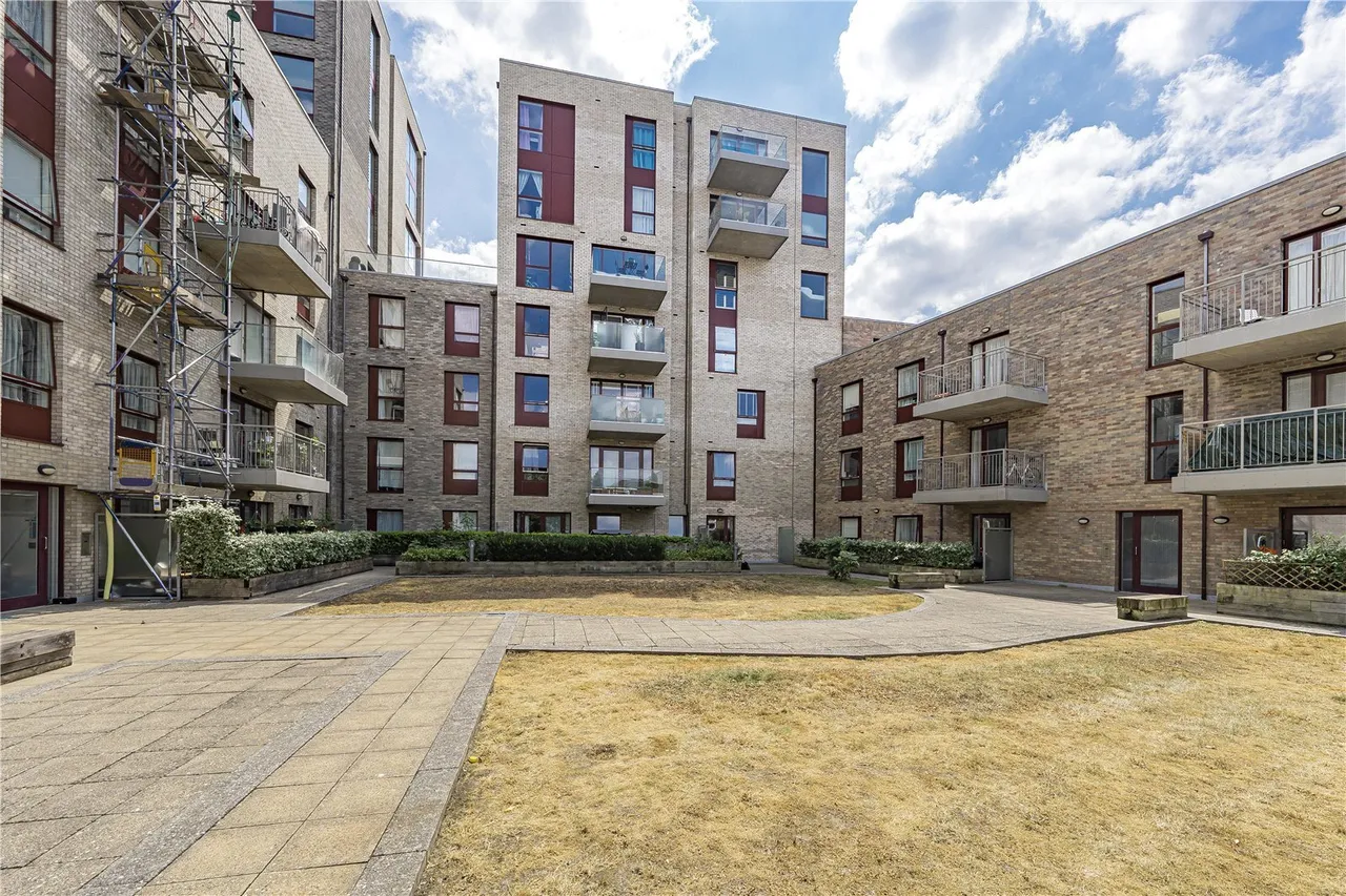 London Road, Isleworth, TW7, photo 12