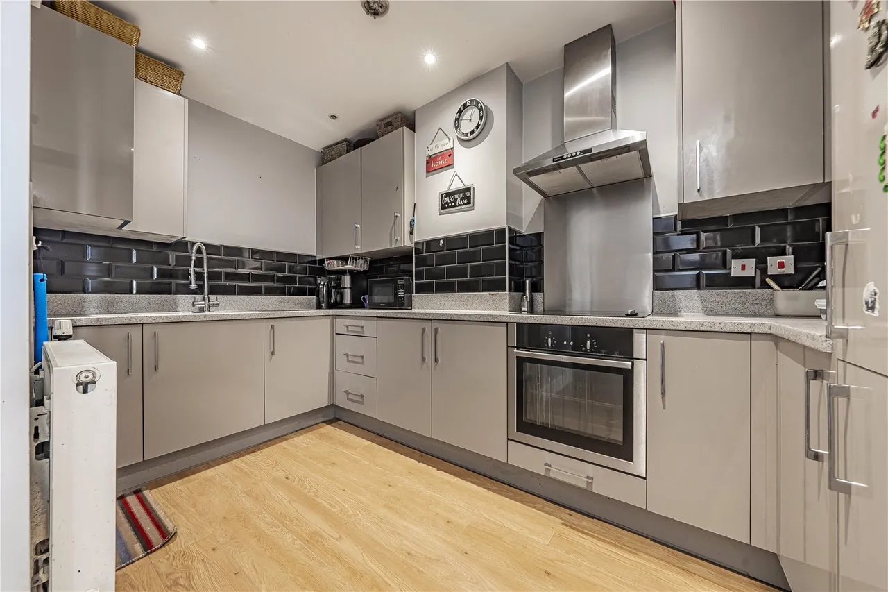 London Road, Isleworth, TW7, photo 6