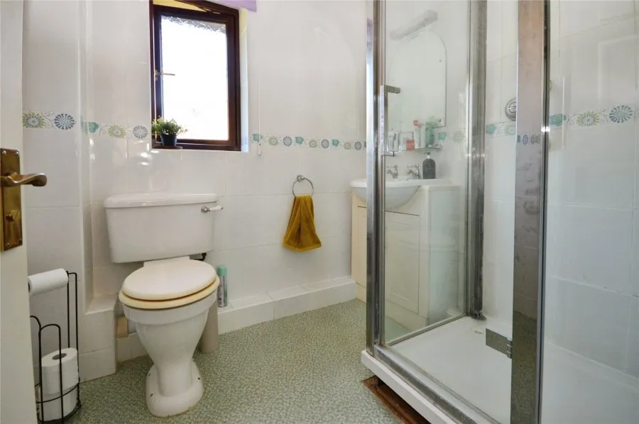 with 3 bedrooms in Bishop's Stortford, CM23, photo 8