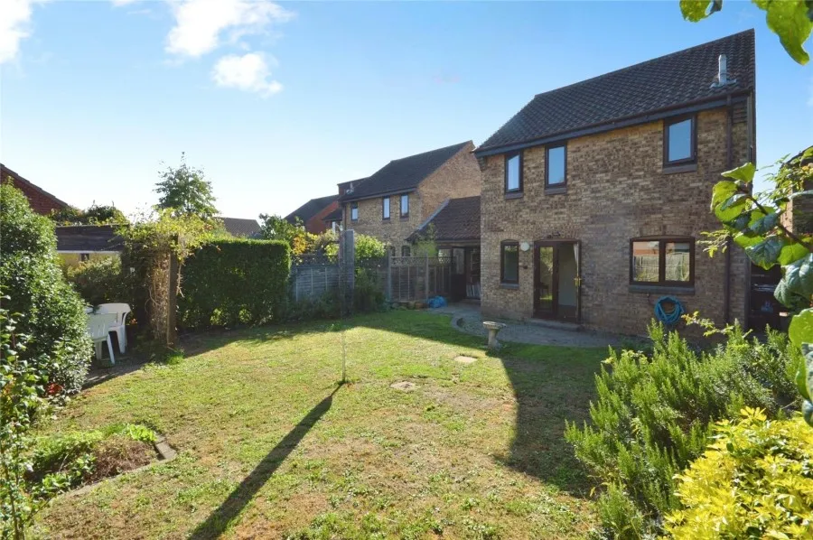 with 3 bedrooms in Bishop's Stortford, CM23, photo 12
