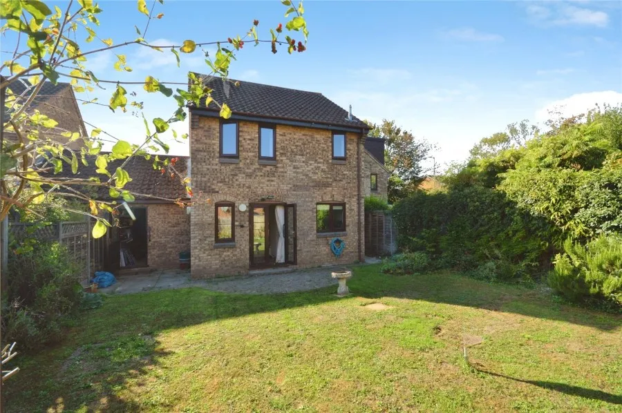 with 3 bedrooms in Bishop's Stortford, CM23, photo 10