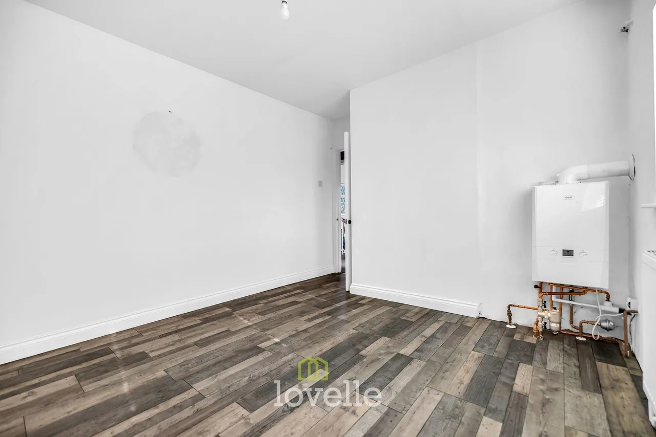 School Walk, Cleethorpes, DN35, photo 14