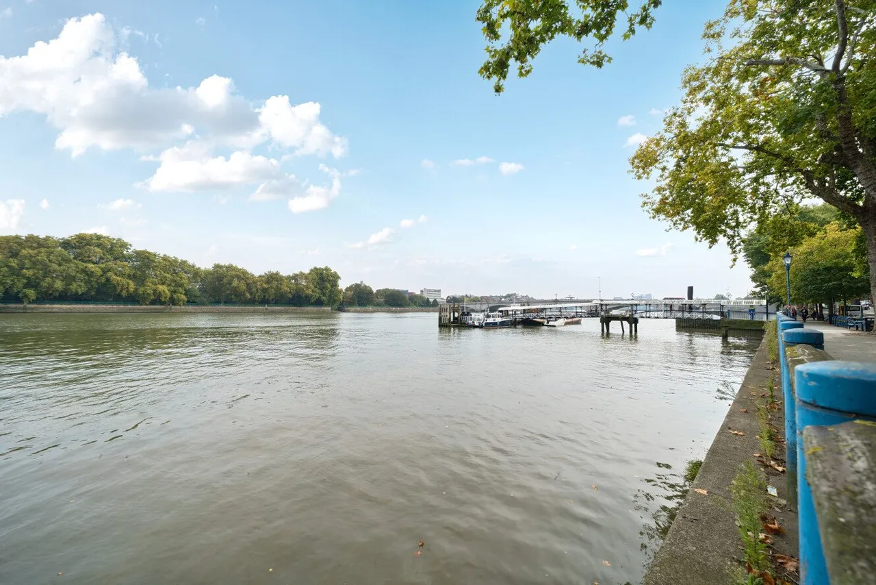 Lower Richmond Road, Putney, London, SW15, photo 8