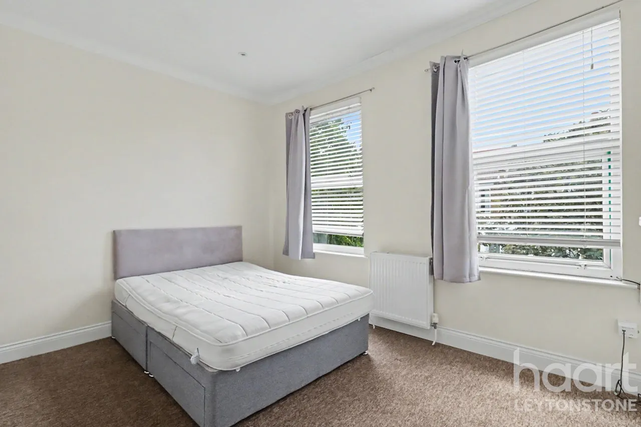 Selby Road, London, E11, photo 21