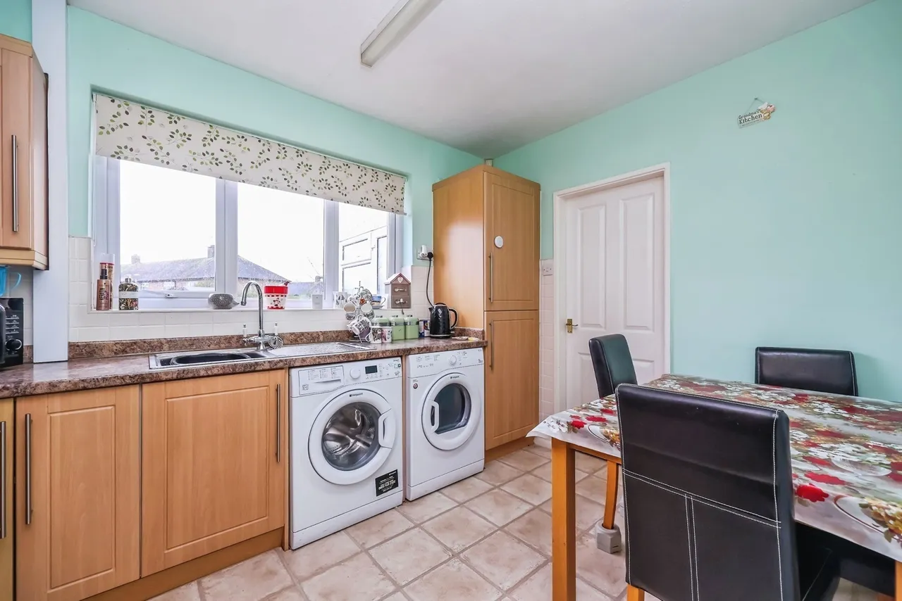 Peacock Crescent, Nottingham, Nottinghamshire, NG11, photo 4