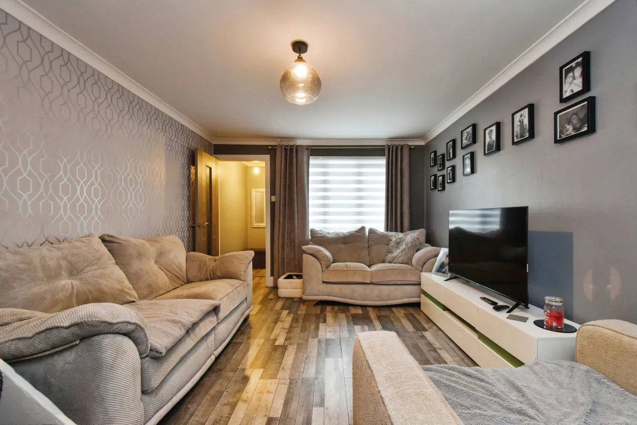 Pen Y Gaer Cottages, Brynheulog, Llanelli, photo 4