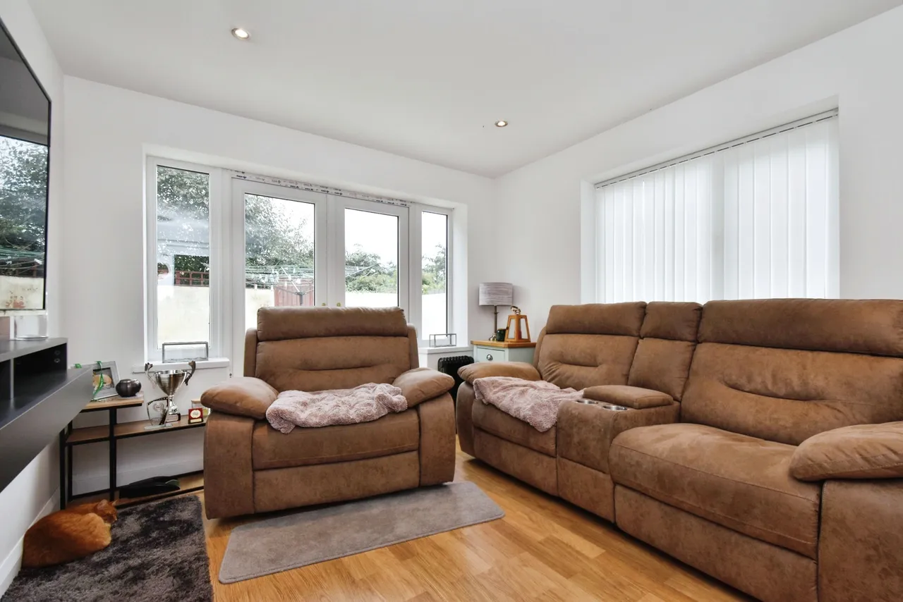 Pen Y Gaer Cottages, Brynheulog, Llanelli, photo 10