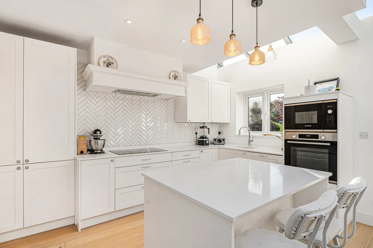 Park Avenue, Whitton, TW3, photo 12
