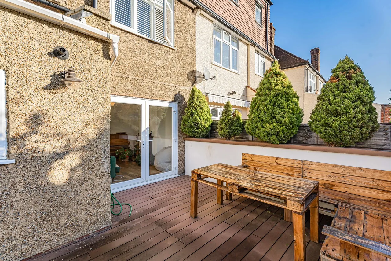 Park Avenue, Whitton, TW3, photo 6