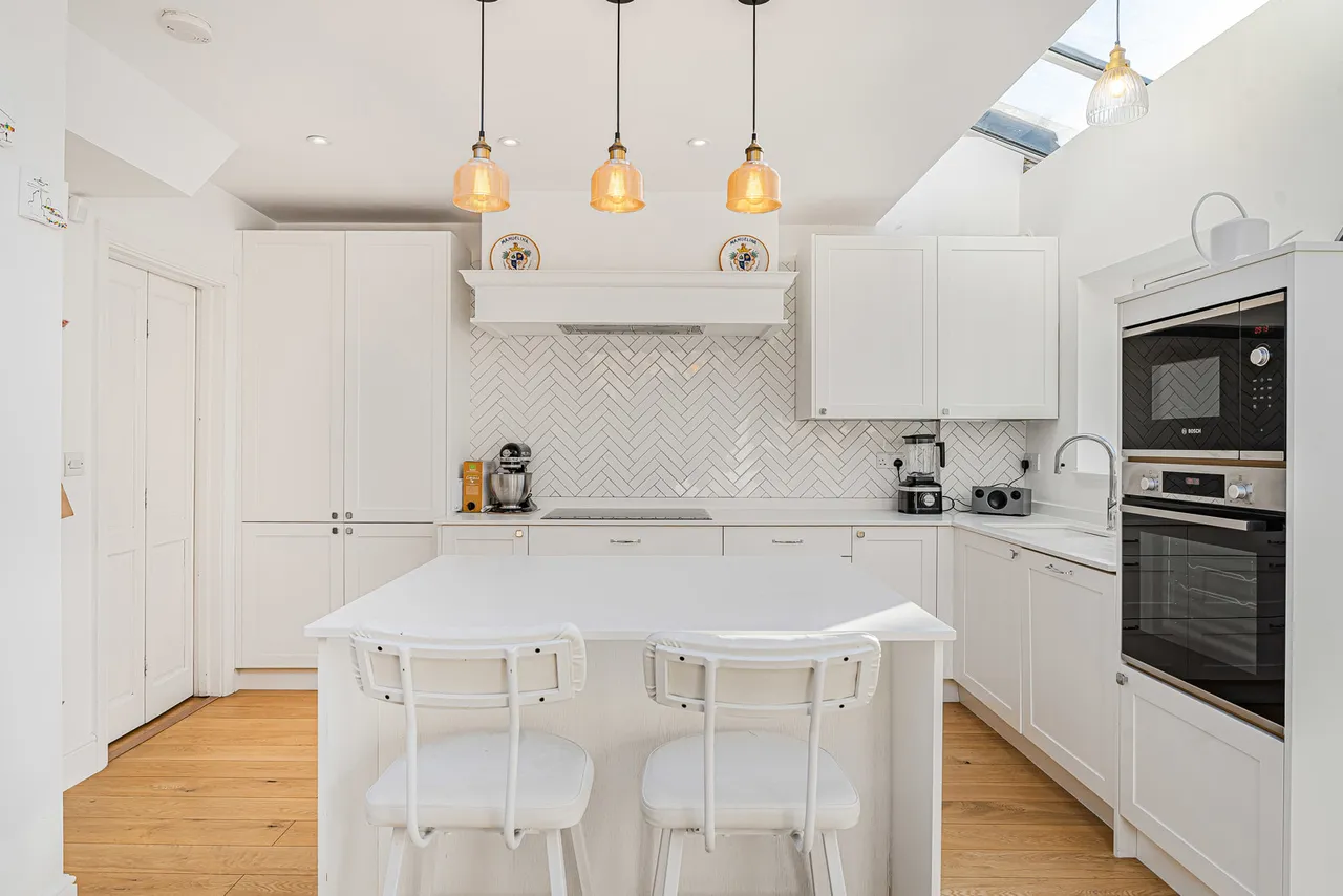Park Avenue, Whitton, TW3, photo 9