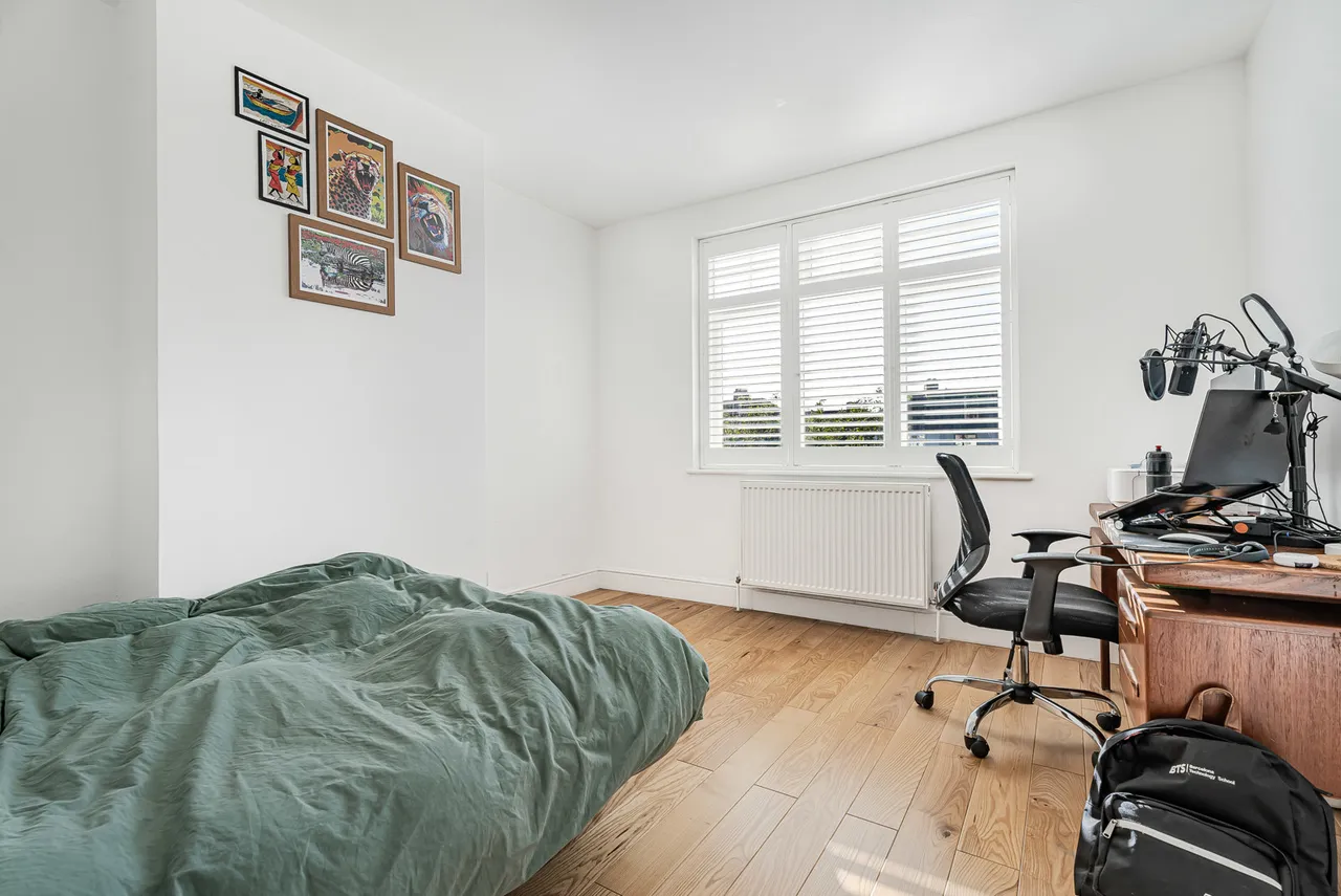 Park Avenue, Whitton, TW3, photo 17