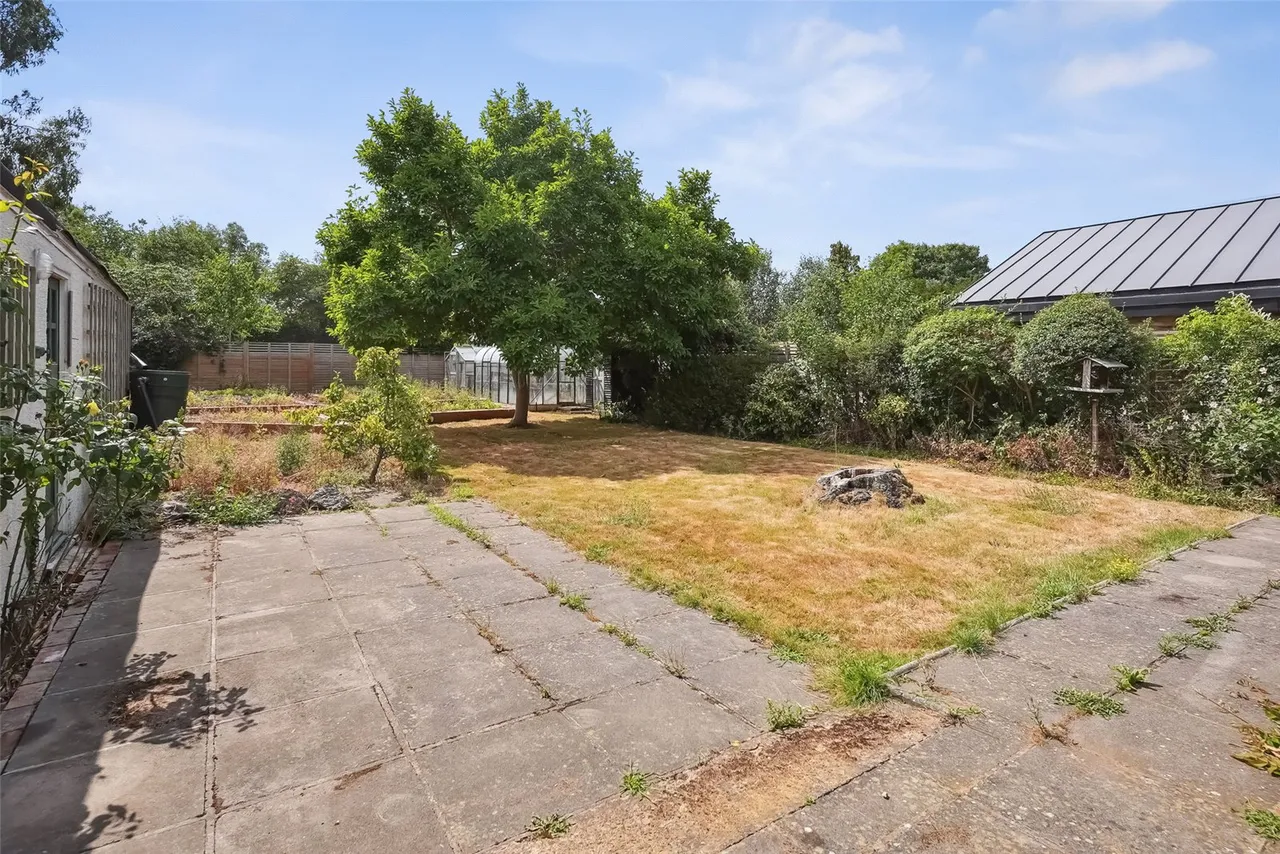 Wensleydale Road, Hampton, TW12 2LP, photo 2