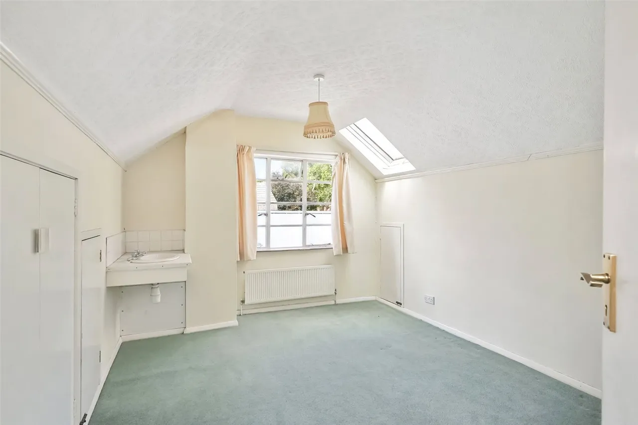 Wensleydale Road, Hampton, TW12 2LP, photo 11