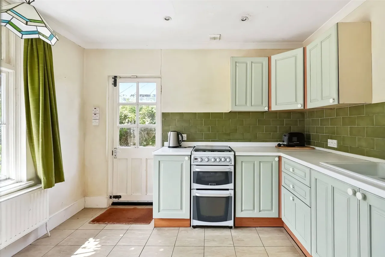 Wensleydale Road, Hampton, TW12 2LP, photo 8