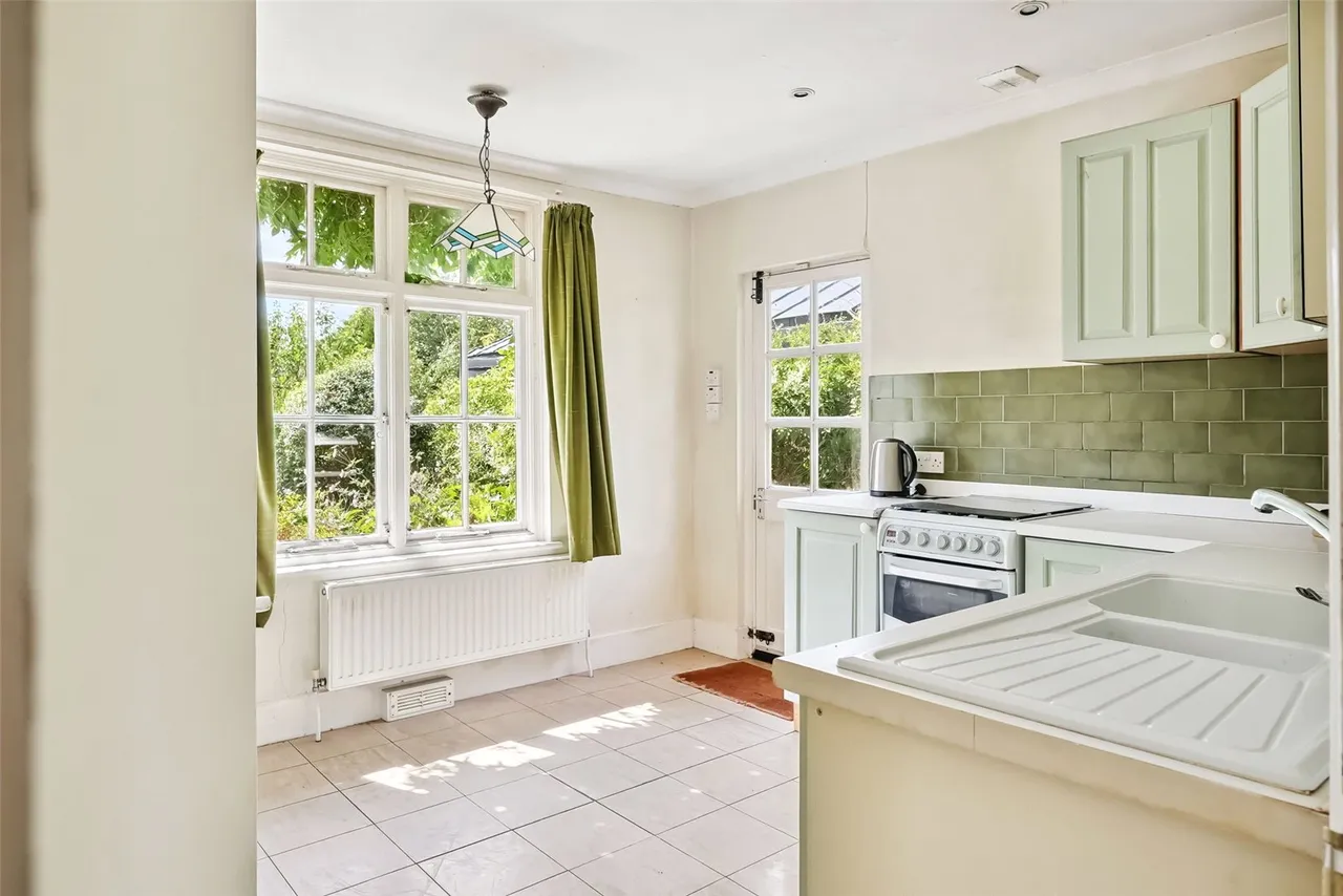 Wensleydale Road, Hampton, TW12 2LP, photo 7